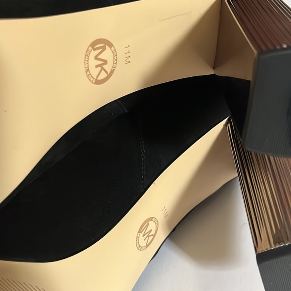 Kors Paloma over-the-knee boot, black suede - Picture 8 of 11